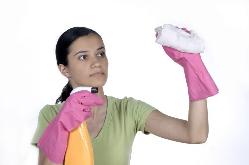 Short-let kitchen and bathroom cleaning for hosts in Crystal Palace